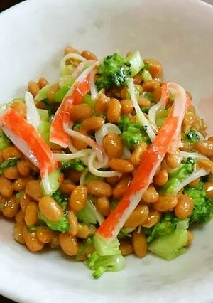 ブロッコリーとカニ蒲鉾の納豆あえ♪-レシピのメイン写真