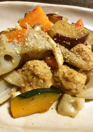 鶏団子と根菜の炒めもの-レシピのメイン写真