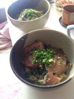 カツオのゴマ油だし醤油漬け丼-レシピのメイン写真