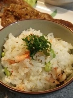 遠足のお弁当にも☆桜えびと枝豆の混ぜご飯-レシピのメイン写真