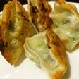 まずはビールと餃子でおつかれ〜今日