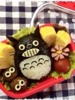 トトロ&まっくろくろすけキャラ弁♪-レシピのメイン写真