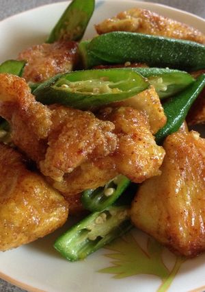 鶏肉とオクラのカレー炒め-レシピのメイン写真