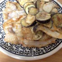 รูปของ 豚生姜焼き肉でごはんがすすむタレマヨ♡