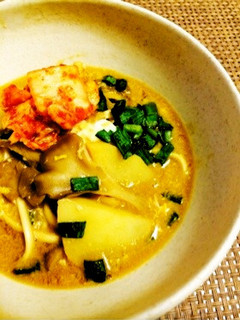 【15分】簡単夜食☆キムチ味噌煮込うどん-レシピのメイン写真