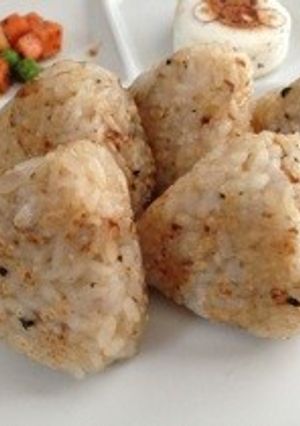 フライパンで簡単焼きおにぎり♩-レシピのメイン写真