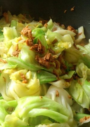 春キャベツと味付ツナ缶の炒め物-レシピのメイン写真