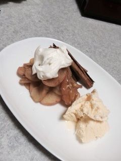 簡単!焼きリンゴのマスカルポーネ添え-レシピのメイン写真