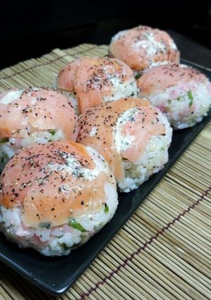 お花見に♪スモークサーモンの彩り手鞠寿司-レシピのメイン写真
