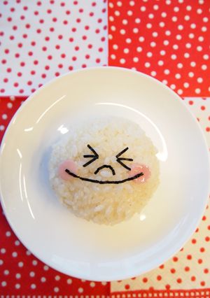 お花見デコおにぎり（ムーン編）-レシピのメイン写真