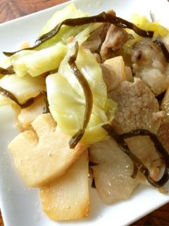 豚小間と春野菜の塩昆布炒め-レシピのメイン写真