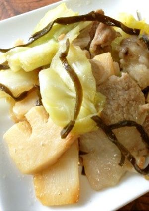 豚小間と春野菜の塩昆布炒め-レシピのメイン写真