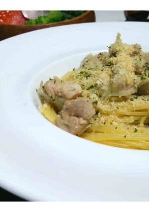 カリカリパン粉と鶏肉と新玉ねぎのパスタ-レシピのメイン写真