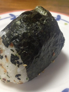 *卵焼きとウインナーの具*おにぎり-レシピのメイン写真