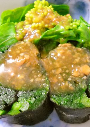 ほうれん草の海苔巻甘酢みそかけ菜の花添え-レシピのメイン写真