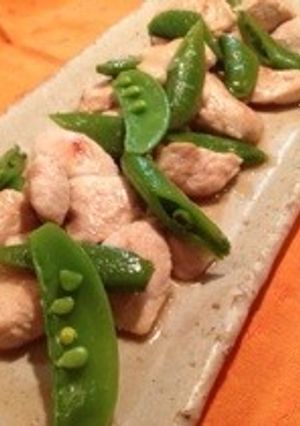 スナップエンドウと鶏胸肉の塩蒸し炒め-レシピのメイン写真