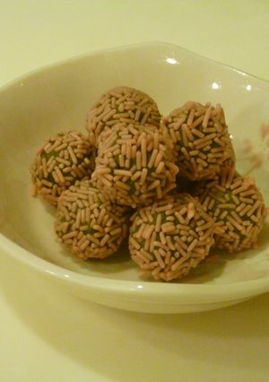 抹茶味のブリガデイロ 甘さ控えめ-レシピのメイン写真