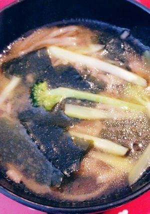 ワカメとブロッコリーのお蕎麦♡-レシピのメイン写真