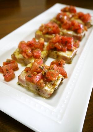 ベーコンのチーズ焼き♪バジルトマトがけ♪-レシピのメイン写真
