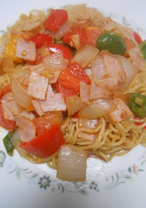 塩焼そばでトマト入り焼きそば-レシピのメイン写真