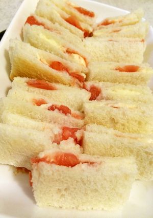 離乳食後期〜チーズとトマトのサンドイッチ-レシピのメイン写真