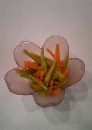 ブロッコリーの茎で春色きんぴら-レシピのメイン写真