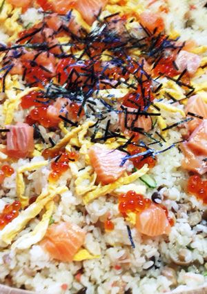 鶏肉入り!わが家のちらし寿司-レシピのメイン写真