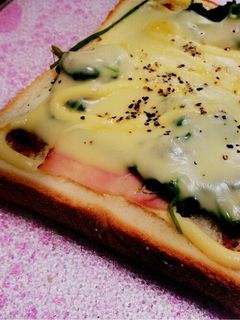 ベーコンとほうれん草のチーズトースト♡-レシピのメイン写真