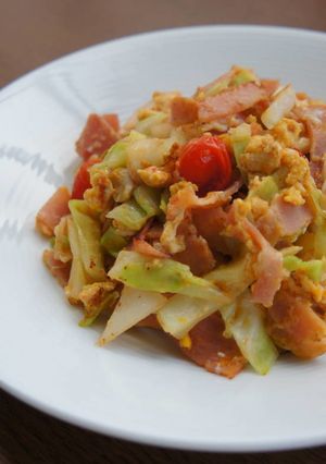 朝からバランスのとれたベーコンの炒め物-レシピのメイン写真
