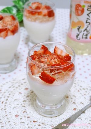 さくらんぼももヨーグルトゼリー♪-レシピのメイン写真