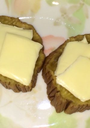 簡単旨いおつまみいぶりがっこチーズ載せ-レシピのメイン写真