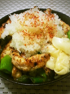 唐揚げ粉で焼くだけ♪豚ネギ大根おろし丼-レシピのメイン写真