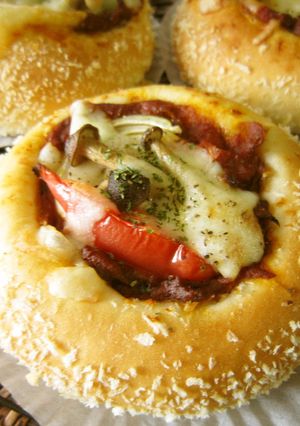 大人のトマトカレーパン-レシピのメイン写真