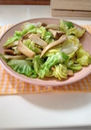 焦がしきのこと春キャベツ炒め-レシピのメイン写真