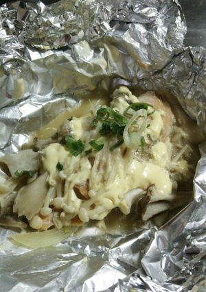 キノコたっぷり！簡単鮭のホイル焼き-レシピのメイン写真