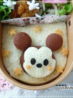 キャラ弁♡まん丸ココアパンdeミキミニ♡-レシピのメイン写真