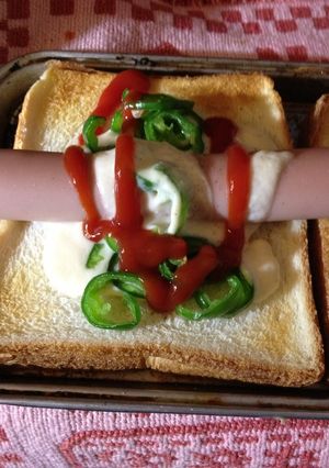 ソーセージチーズピーマンケチャップパン-レシピのメイン写真