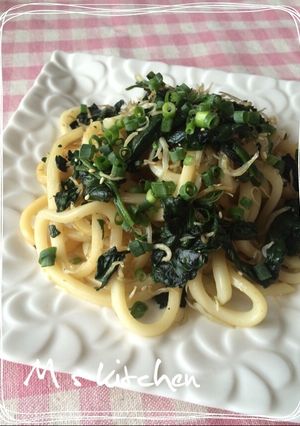 しらすとほうれん草のバター焼きうどん♡-レシピのメイン写真