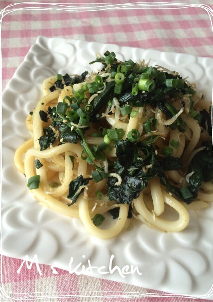 しらすとほうれん草のバター焼きうどん♡-レシピのメイン写真