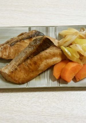 ひと手間で絶品！鰤(ぶり)の煮付 長葱付-レシピのメイン写真