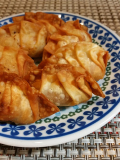 ウインナーを餃子の皮で包み揚げぇ~-レシピのメイン写真