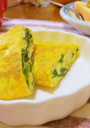 お弁当にも☆麩入りふんわりわかめ卵焼き-レシピのメイン写真