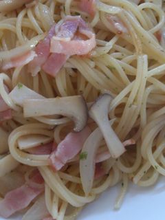 ベーコンとエリンギのペペロンチーノ-レシピのメイン写真