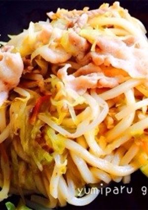 簡単ランチ☆ヘルシー＆満腹焼きうどん-レシピのメイン写真