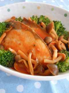 ブリとブロッコリーのトマト煮-レシピのメイン写真