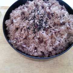 รูปของ 色の濃い赤飯！！
