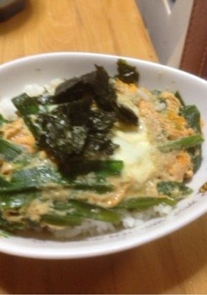 野菜たっぷりニラ玉丼-レシピのメイン写真