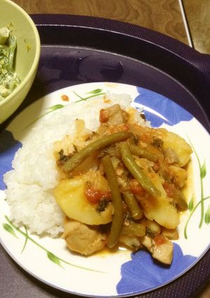 材料全部鍋に投入で鶏トマトズボラ煮込み-レシピのメイン写真