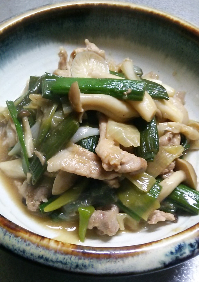 葉玉ネギと豚こまとしめじの梅肉酢炒め♪-レシピのメイン写真