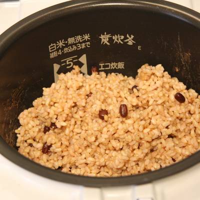 基本からアレンジまで！思わずつくりたくなる「寝かせ玄米 炊飯器」のレシピ集 | クックパッド